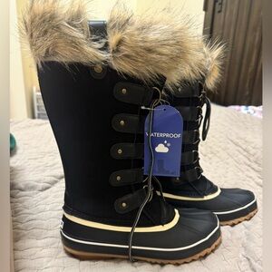 NWT and Box JBU Ella black waterproof boots size 8